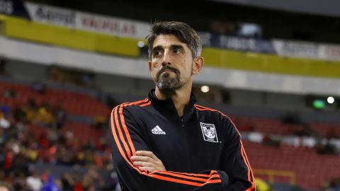 Guadalajara, Jalisco a 12 de Julio de 2024. Veljko Paunovic, Director Técnico, durante el partido correspondiente a la jornada 2 del torneo Apertura 2024 de la Liga BBVA MX, entre los rojinegros del Atlas y Tigres de la U.A.N.L. realizado en el estadio Jalisco. Foto: Imago7/ Oscar Meza