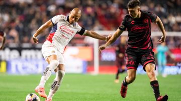 Tijuana, Baja California. 12 de Julio de 2024. , durante el partido correspondiente a la jornada 2 del torneo Apertura 2024 de la Liga BBVA MX, entre los Xolos de Tijuana y Chivas rayadas de Guadalajara, celebrado en el estadio caliente. Foto: Imago7/Alejandro Gutiérrez Mora