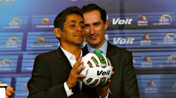 Ciudad de Mexico, 7 de Mayo de 2015. Jorge Campos, durante la presentación del balón voit Limpiemos Nuestro México, para la liguilla del Clausura 2015 de la Liga Bancomer MX, celebrado en las Instalaciones de Tv Azteca. Foto: Imago7/Hugo Avila