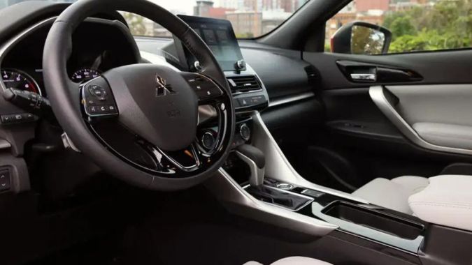 Interior del Mitsubishi Eclipse Cross