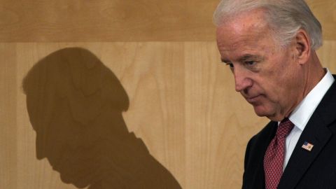 Tras renunciar a su candidatura, ahora republicanos piden la dimisión "inmediata" de Biden como presidente