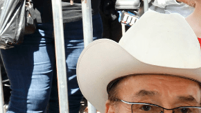 Don Pedro Rivera, Doña Rosa Saavedra y Rosie Rivera en la ceremonia de la estrella póstuma de Jenni Rivera en el Paseo de la Fama de Hollywood, donde además proclamaron el 27 de junio como el "Día de Jenni Rivera"/Los Angeles, 27 de junio 2024.