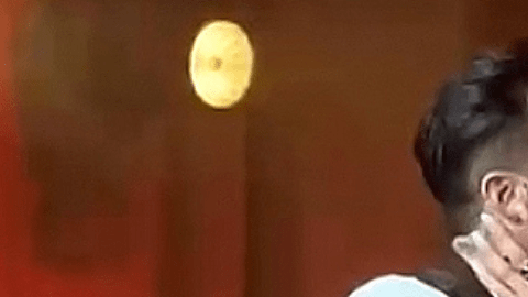 Christian Nodal y Ángela Aguilar por fin muestran su amor con un beso en el escenario del Auditorio Nacional, donde el cantante y su novia ofrecieron un dueto en el tema "Por Mujeres como Tú"México, 11 de junio 2024.