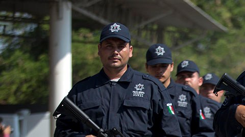 Policías mexicanos