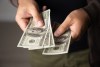 Qué familias califican para los $1,400 y $3,600 dólares del “Crédito fiscal por hijos”