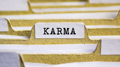 El karma guarda sus efectos para el momento preciso.
