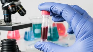2,400 pacientes podrían haber sido expuestos a hepatitis y VIH en Oregon