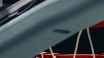 Villeneuve-d'ascq (France), 03/08/2024.- Lebron James of USA in action during the Men Basketball Group C match between Puerto Rico and USA in the Paris 2024 Olympic Games, at the Pierre Mauroy Stadium in Villeneuve-d'Ascq, France, 03 August 2024. (Baloncesto, Francia) EFE/EPA/ALEX PLAVEVSKI