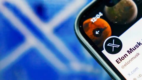 Denuncian a X en 9 países por usar datos privados para IA