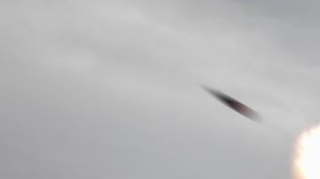 Hezbolá contraataca y lanza decenas de cohetes contra Israel