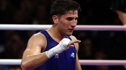 El púgil mexicano Marco Verde compite en la categoría de 71 kg en el boxeo de los Juegos Olímpicos París 2024.