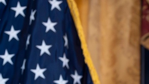 El líder del Senado, Chuck Schumer, destacó la campaña de la vicepresidenta Harris.