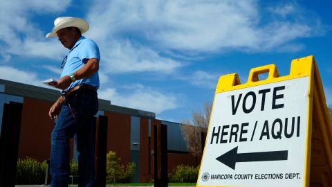 Republicanos tratan de la participación de los votantes latinos en las próximas elecciones.