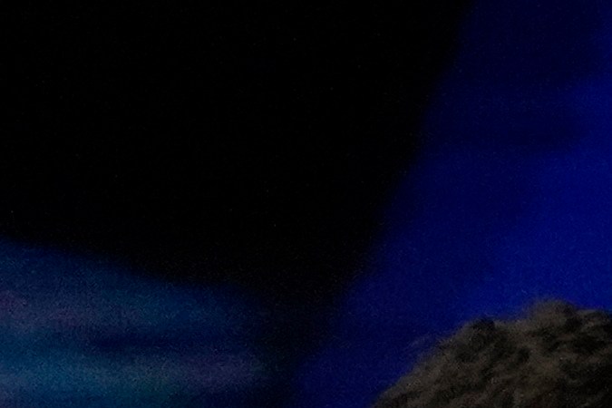 El momento en el que es sacada en camilla la nadadora eslovaca Tamara Potocka luego de que se desvaneciera este viernes en la piscina de los Juegos Olímpicos París 2024.