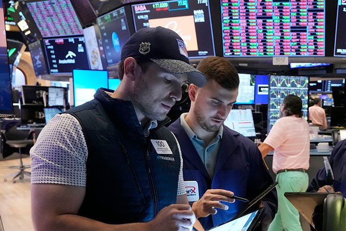 Wall Street sufre caídas de 1,000 puntos en Dow Jones