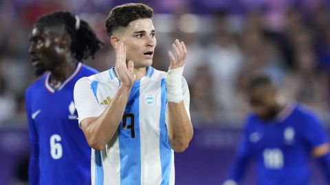 Argentina's Julian Alvarez reacts during a quarter final soccer match between France and Argentina, at Bordeaux Stadium, during the 2024 Summer Olympics, Friday, Aug. 2, 2024, in Bordeaux, France. (AP Photo/Moises Castillo)