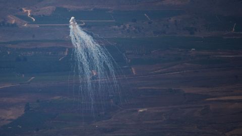 Un bombardeo israelí impacta una zona en el Líbano.