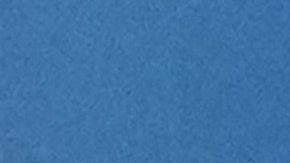 Osmar Olvera muestra su medalla y la bandera de México.