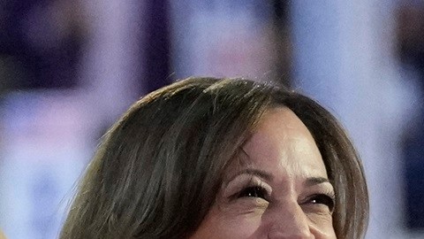 Kamala Harris, Hillary Clinton, Alexadria Ocasio-Cortez y Kathy Hochul.