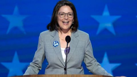 Suzan DelBene lidera los esfuerzos electorales demócratas para el Congreso.