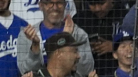 Shohei Ohtani recibe la ovación de los fans de los Dodgers luego de ganar el partido contra Tampa Bay con un histórico grand slam.