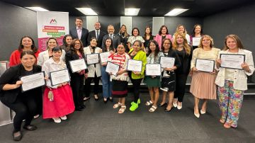 Quinta generación de graduadas de Mexicana Emprende. (Fotos Consulado de Mexico en Los Ángeles).