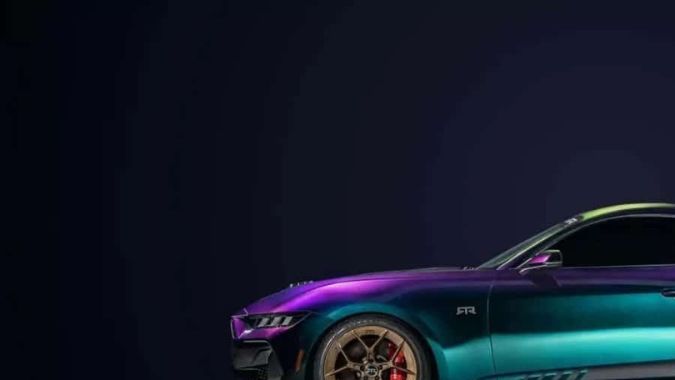 Ford Mustang RTR Mystichrome de perfil