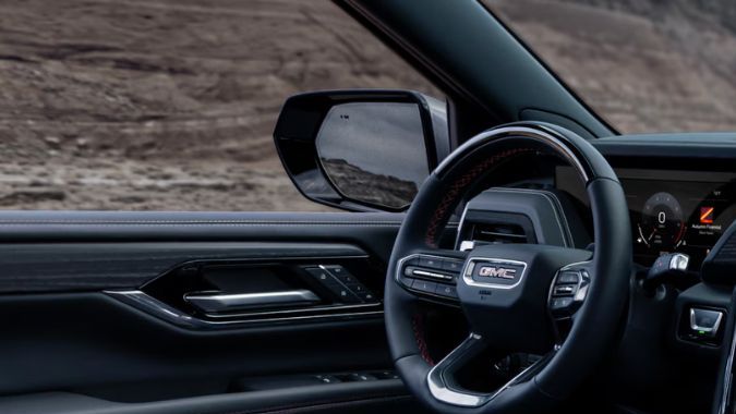 GMC Yukon 2025 parte interna