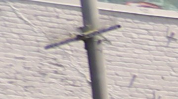 Gran cantidad de basura y olores fétidos sobre la calle Alvarado cerca de MacArthur Park.