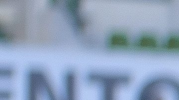 Federico Viñas celebra un gol con el Club León.