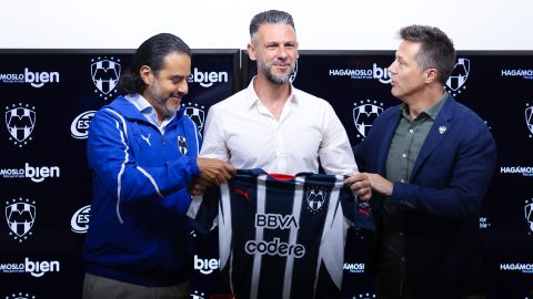 Martín Demichelis en su presentación con Monterrey.