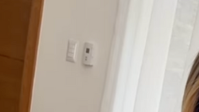 Clovis celebra el cumpleaños de Aleska de forma romántica