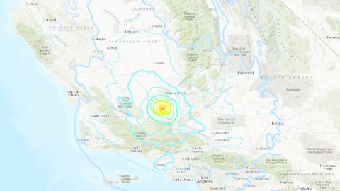 El mapa muestra el epicentro del terremoto de 5.1. magnitud ocurrido a una 15 millas al suroeste de Lamont en California.