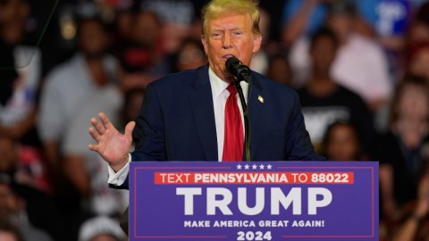 Trump dijo en Truth Social que "no sabía nada sobre el Proyecto 2025".