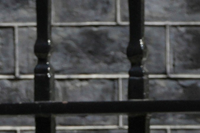 Zelenski advierte que las tropas ucranianas se están adentrando cada vez más en Rusia