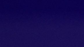 Paris (France), 04/08/2024.- Canadian model Nina Dobrev (L) and Mercedes' British F1 driver Lewis Hamilton (R) watch the Men Foil Team Bronze medal match bout between US and France in the Paris 2024 Olympic Games, at the Grand Palais in Paris, France, 04 August 2024. (Francia) EFE/EPA/MARTIN DIVISEK