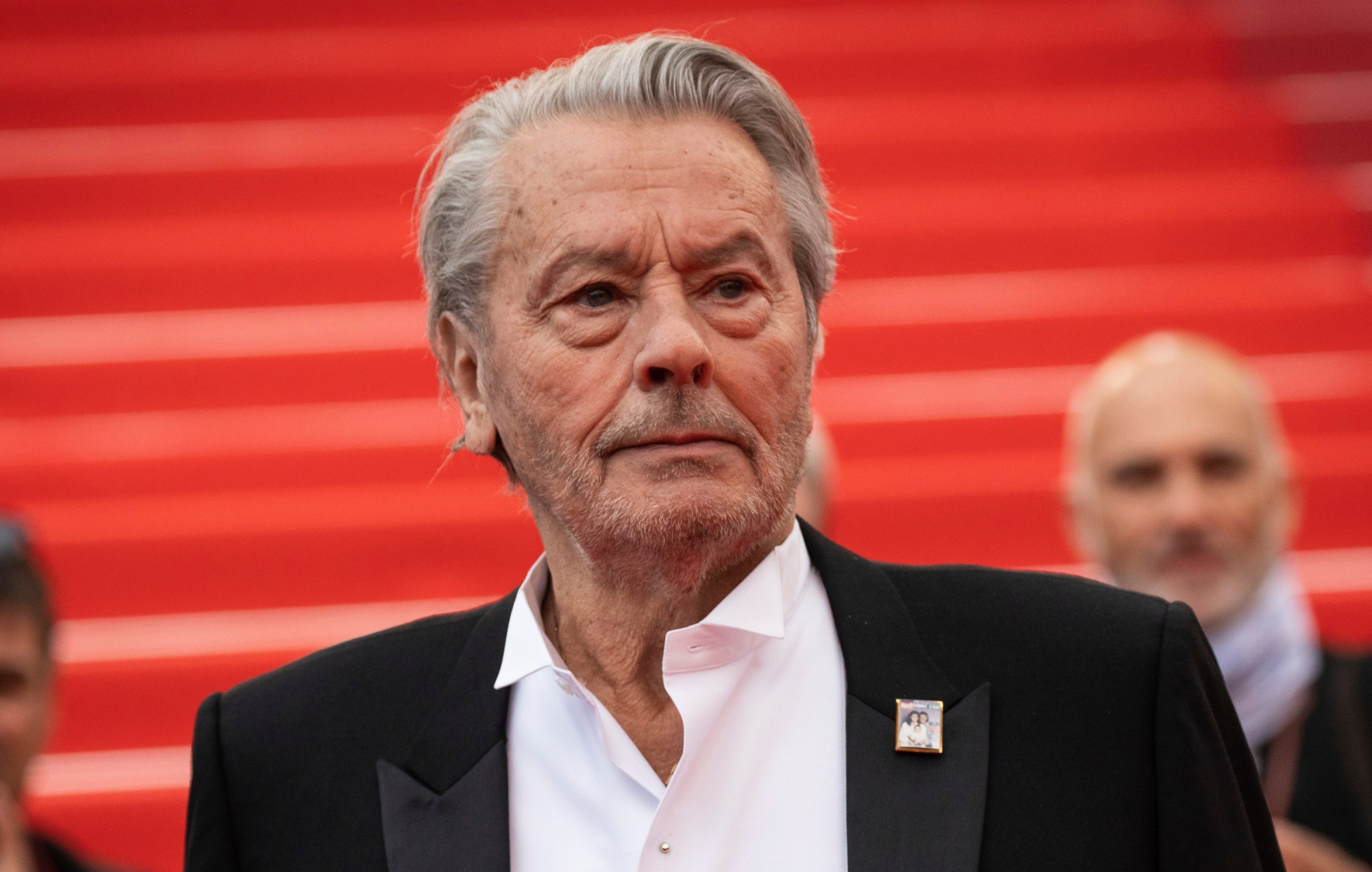 Fallece Alain Delon, leyenda del cine francés - La Opinión