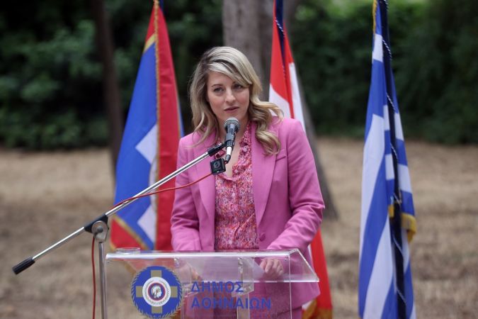 Canadá dice no tener la intención de inmiscuirse en la política de México tras la “pausa” decretada por AMLO