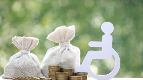 ¿Cuáles son los límites de ingresos y trabajo para el seguro por discapacidad en 2024?