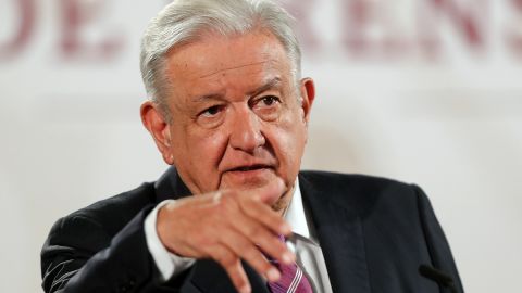 AMLO pide a los 5 más ricos de México debatir sobre el Congreso y Poder Judicial