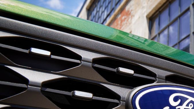 frontal de la Ford Maverick 2025