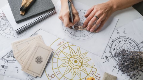 La carta astral de estos signos los llama a prestar atención a los detalles.