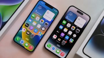 iPhone 16