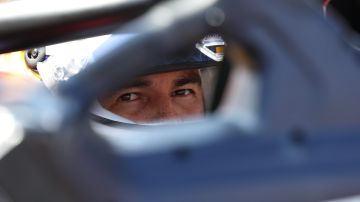 Baku (Azerbaijan), 15/09/2024.- Mexican driver Sergio Perez of Red Bull Racing prepares in the grid during the 2024 Formula One Grand Prix of Azerbaijan, at the Baku City Circuit in Baku Azerbaijan 15 September 2024. (Fórmula Uno, Azerbaiyán) EFE/EPA/ALI HAIDER