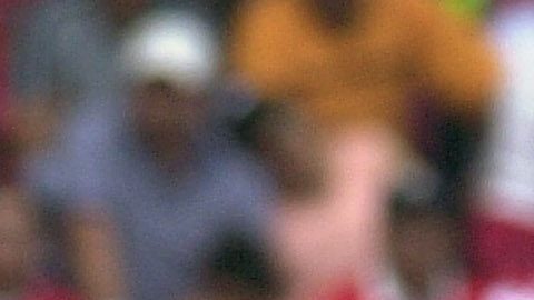 Imagen de un partido del Toluca en el torneo en que se coronaron con "Pampa" en el banquillo. Jugadores como Vicente Sánchez, José Cardozo, Sinha y Erick Espinoza (en la foto) integraban la plantilla.