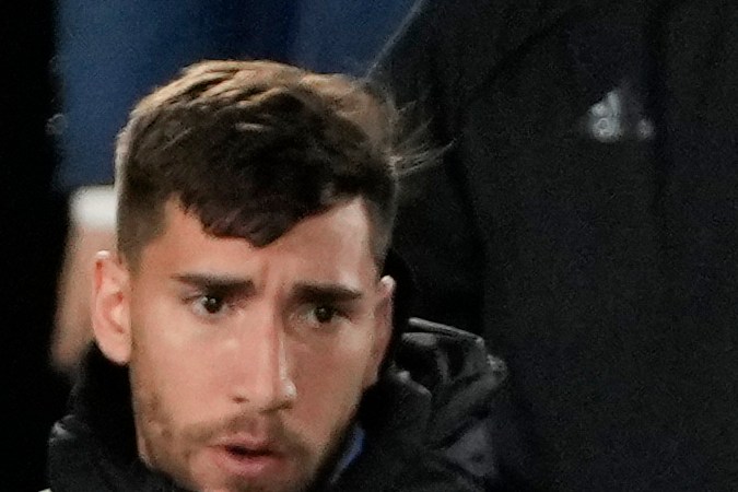 Lionel Messi y Luis Suárez se saludan después de un encuentro que disputaron las selecciones de Argentina y Uruguay por las eliminatorias sudamericanas.