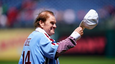 La leyenda de los Cincinnati Reds, Pete Rose, falleció este lunes.