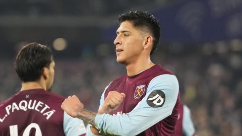 West Ham's Edson Alvarez celebrates after scored his side's second goal during the Europa League Group A soccer match between West Ham United and SC Freiburg at the London stadium in London, Thursday, Dec. 14, 2023. (AP Photo/Kirsty Wigglesworth)