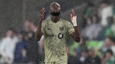 Kei Kamara nada pudo hacer para evitar la caída del LAFC.