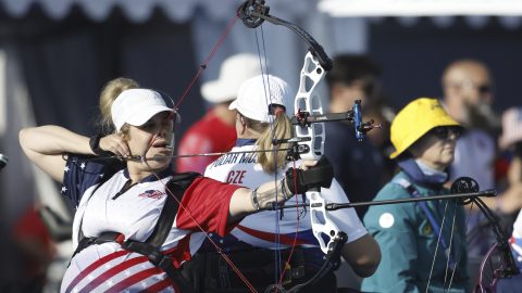 Tracy Otto representa a Estados Unidos en tiro con arco.